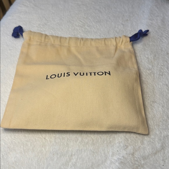 Louis Vuitton Etui sunglasses case - Picture 7 of 7